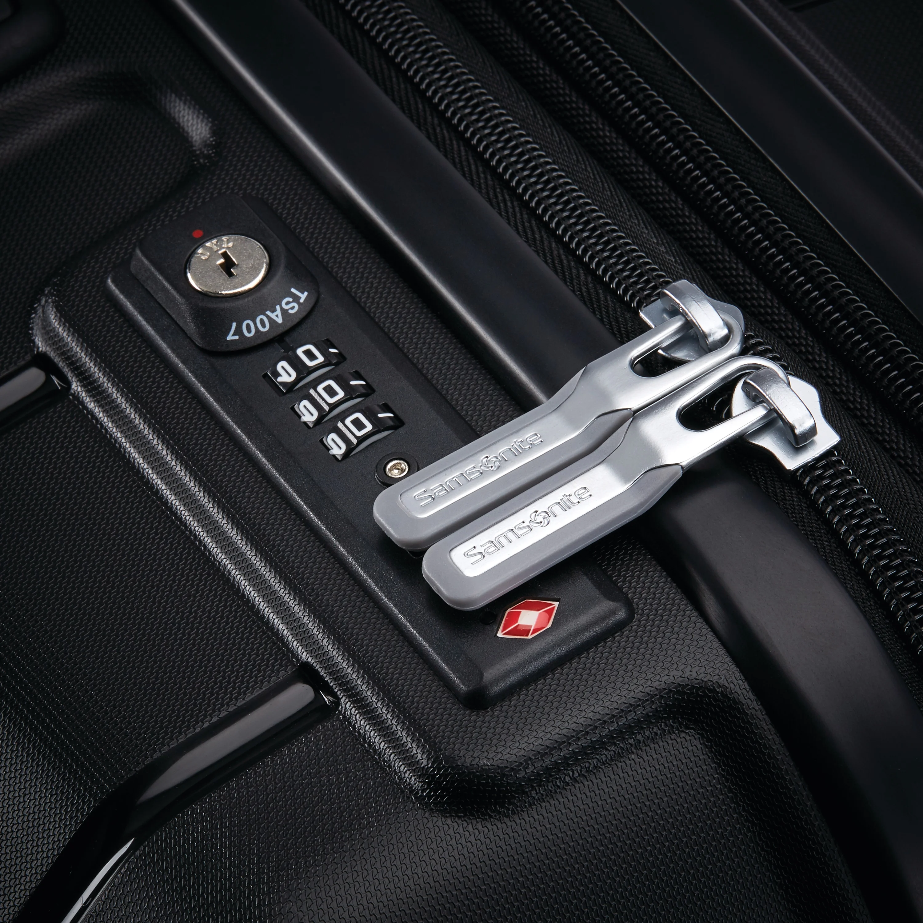 Samsonite Freeform 21" Hardside Spinner